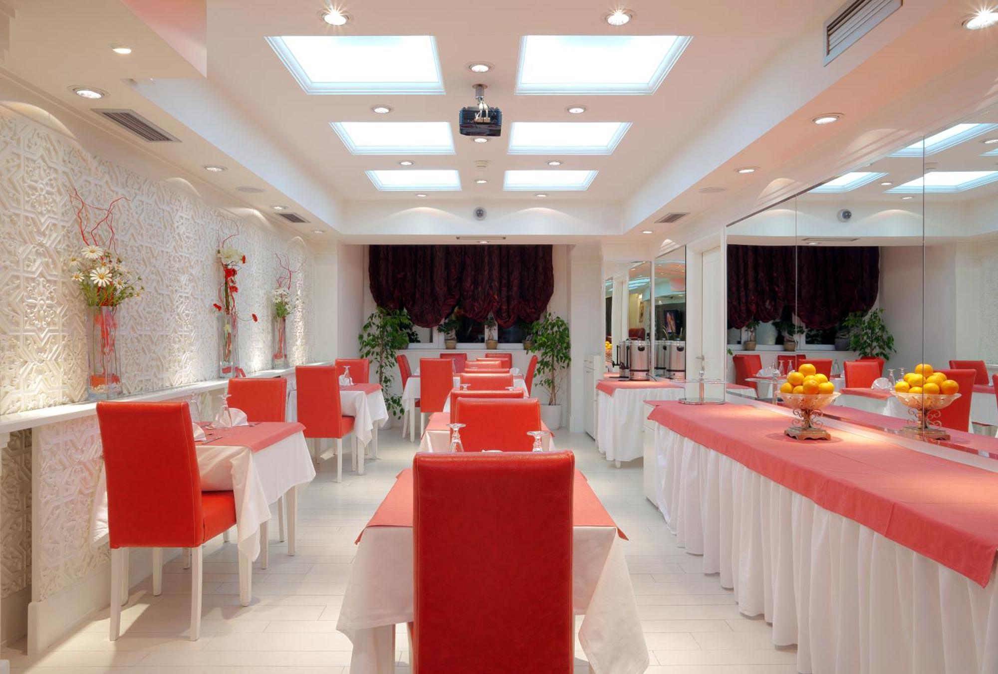 Garni Hotel Crystal Kraljevo Restaurant photo